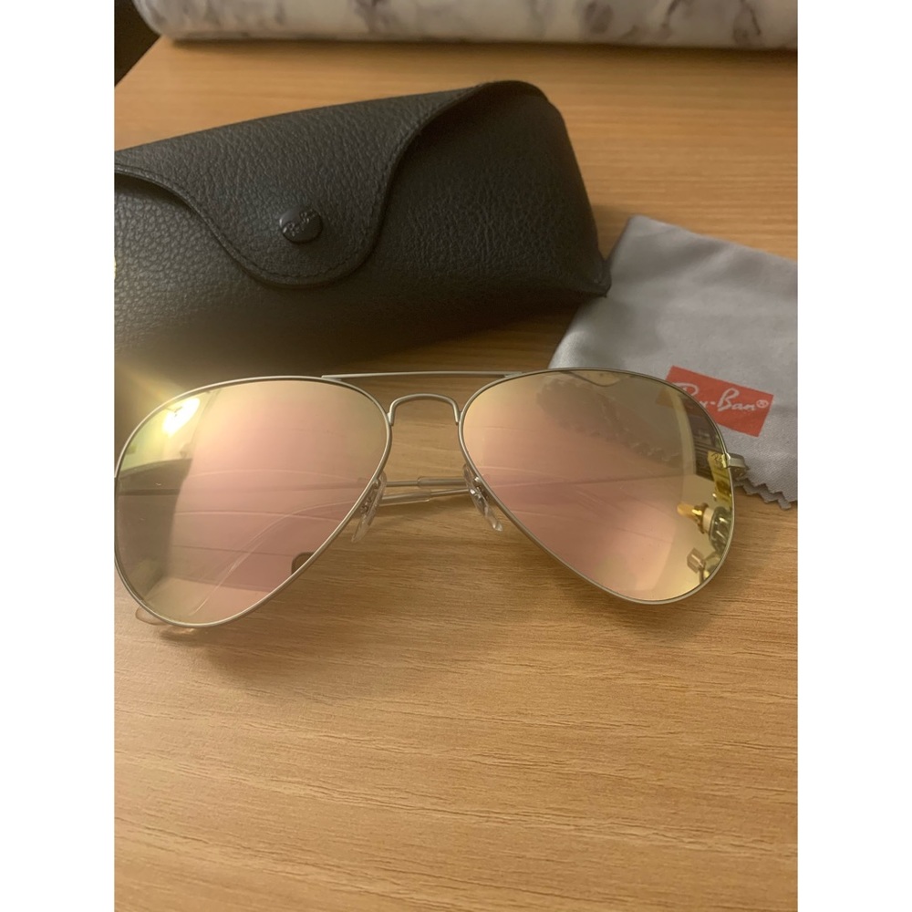 Ray Ban Aviator sunglasses Mirror Pink